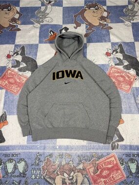 Y2K Iowa university Nike center swoosh hoodie
